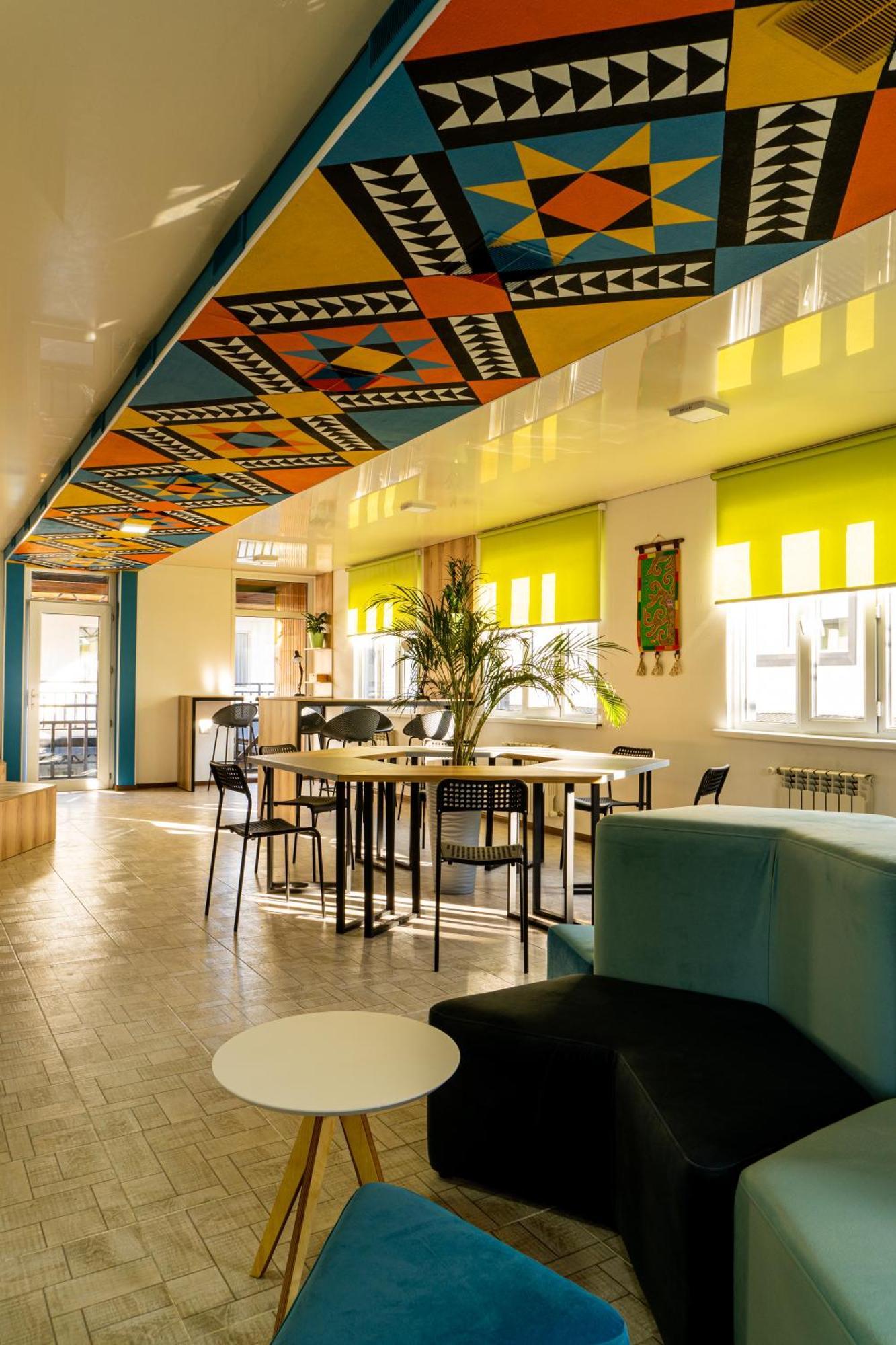 People Hostel & Coworking Bisjkek Eksteriør billede