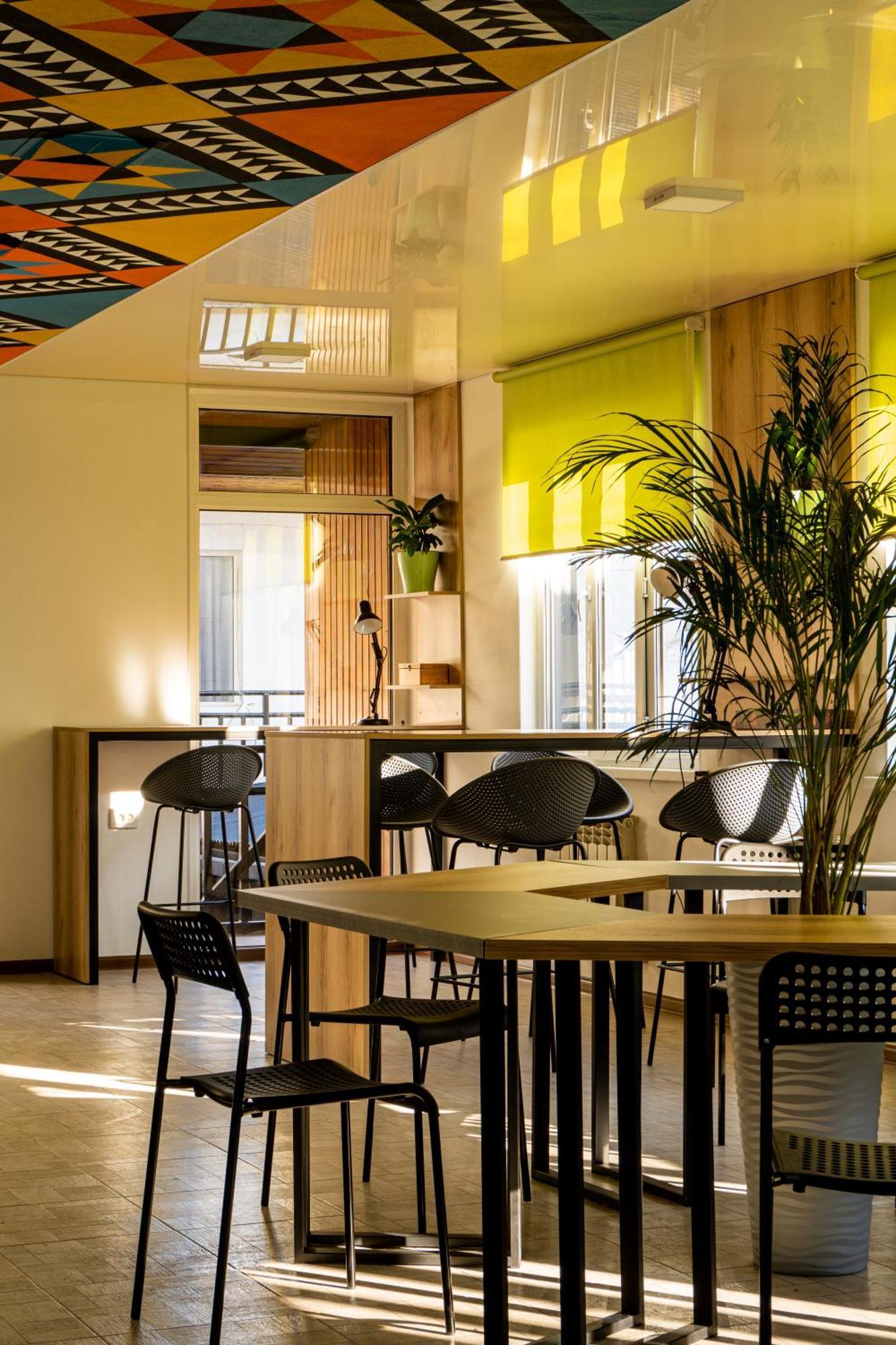 People Hostel & Coworking Bisjkek Eksteriør billede